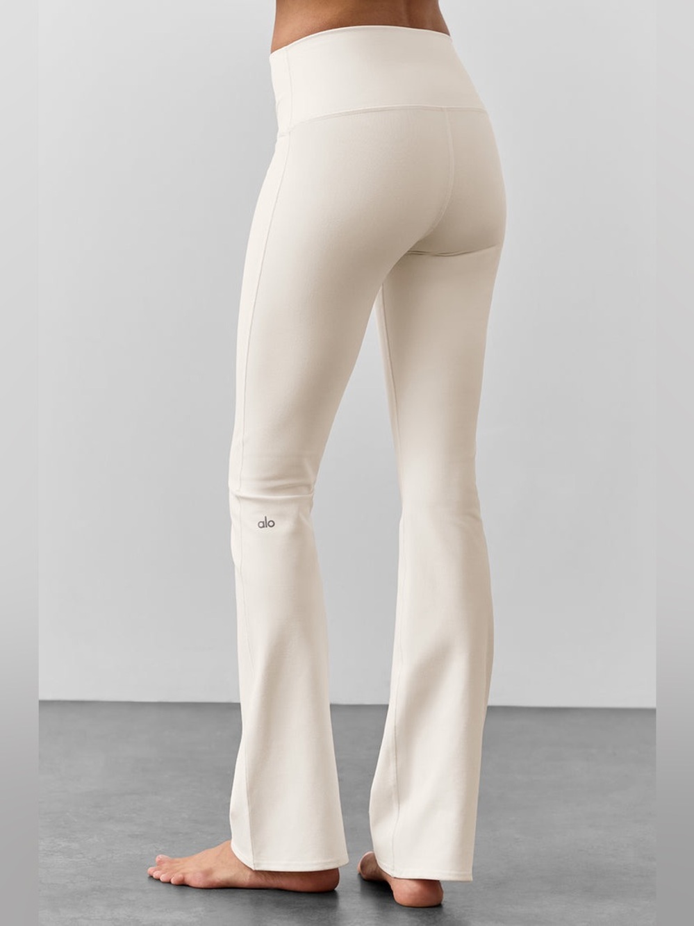 Alo Yoga Airbrush High Waist Bootcut Leggings Ivory Small